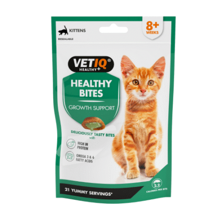 مارك اند شابل مكافآت صحية بنكهة الدجاج للمساعدة على النمو للقطط 65غ